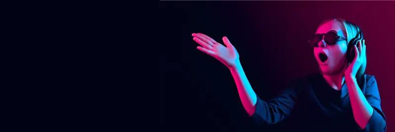 Crankshaft, piston and other parts of the internal combustion engine.